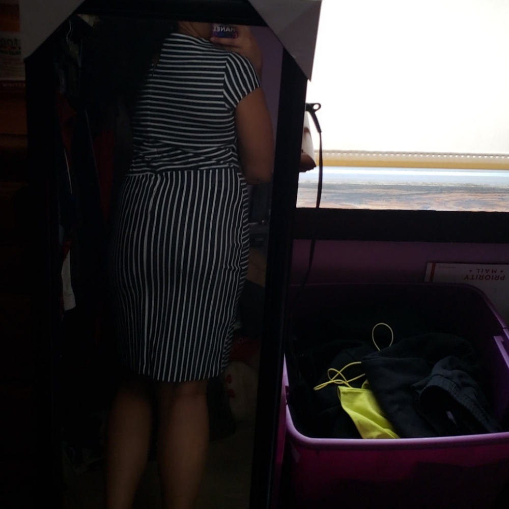 Banana Republic Navy & White Striped Dress sz 12 - Picture 4 of 5